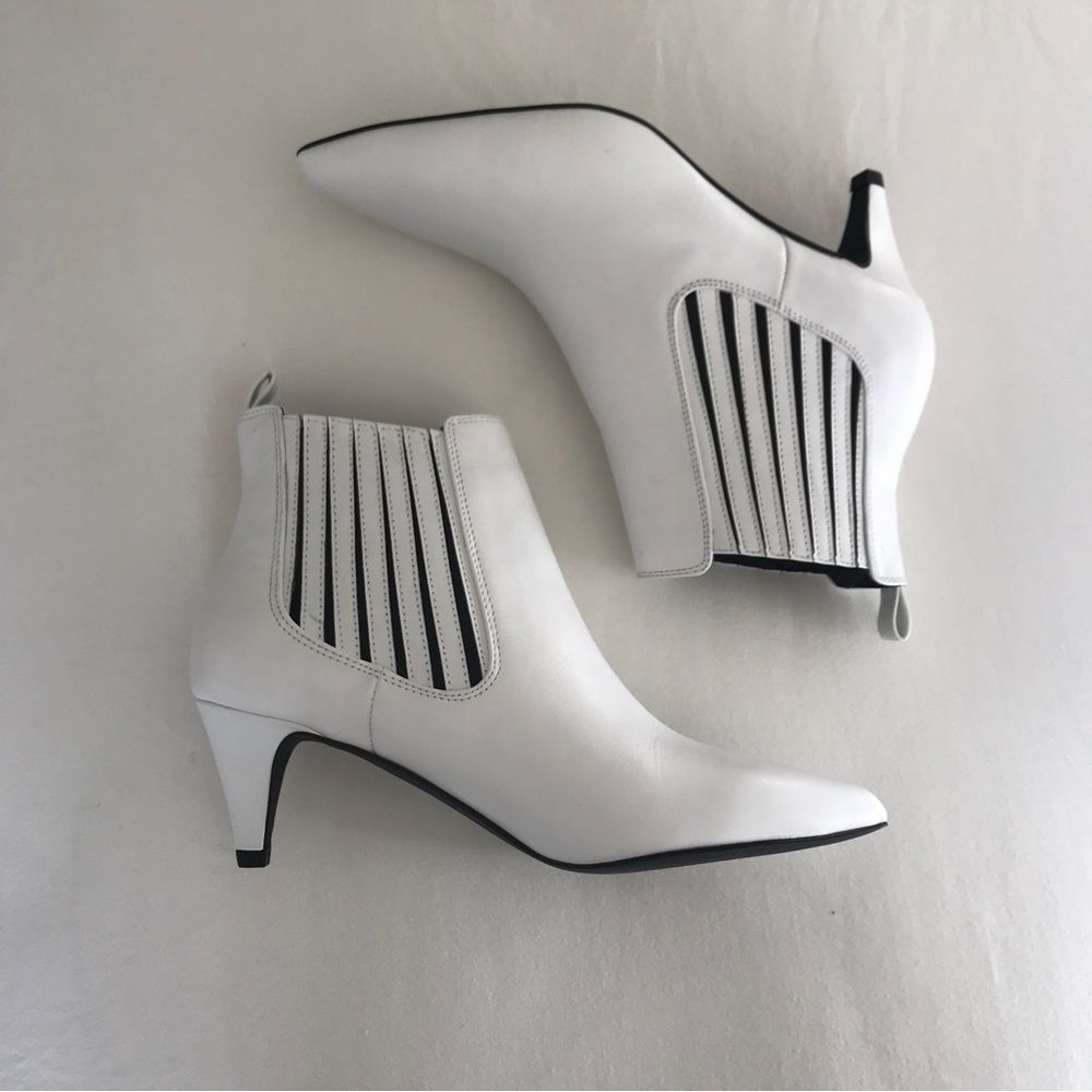 Bleeker & Bond Beatriz Leather Booties
